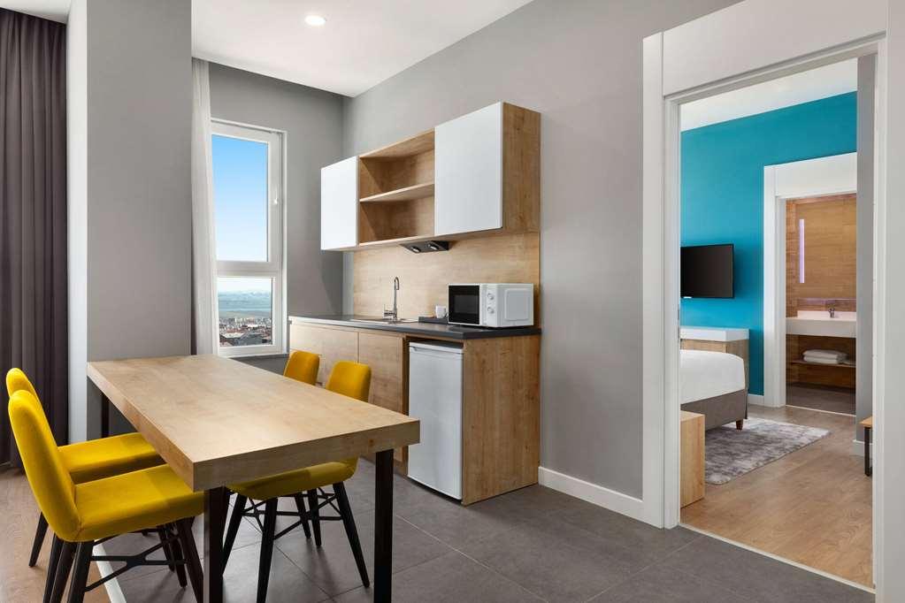 Days Inn & Suites By Wyndham Esenyurt Istanbul Bilik gambar
