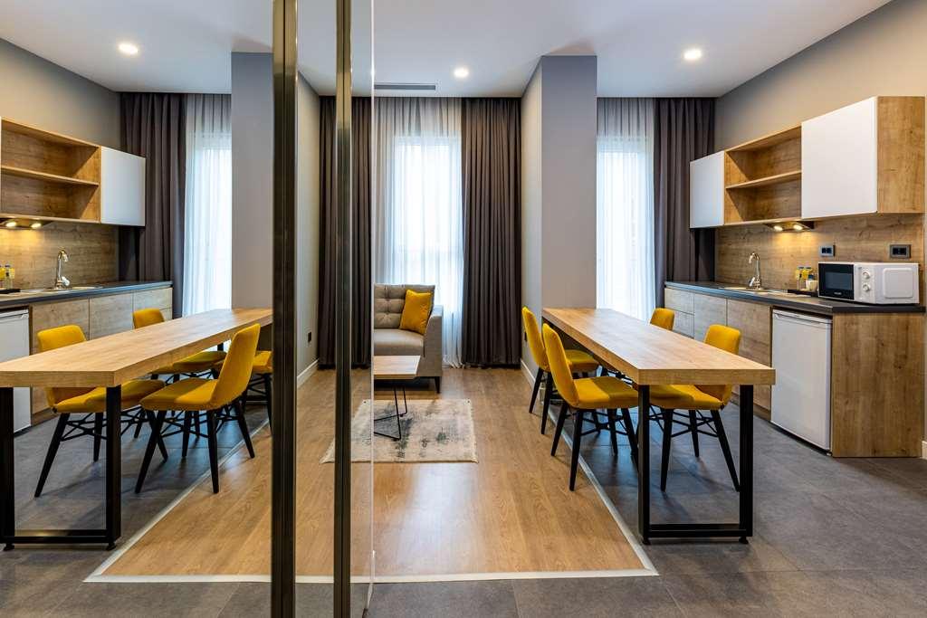 Days Inn & Suites By Wyndham Esenyurt Istanbul Bilik gambar